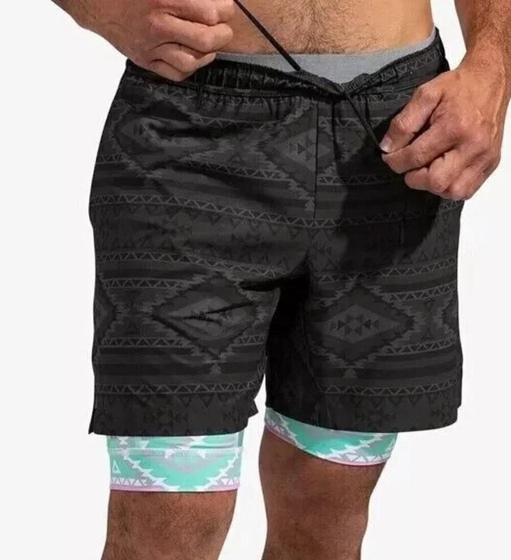 Chubbies The Quests 4" Ultimate Training Shorts Men's Medium Aztec Lined Gym